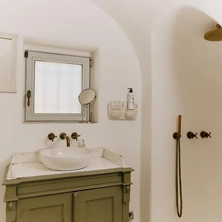 Trulli Menzella - Itria Valley * سيغلي ميسابيكا